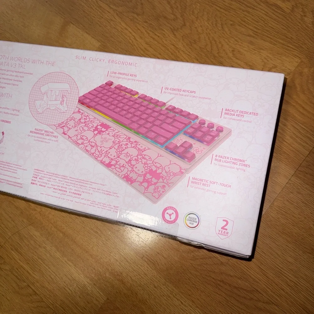 BNIB Razer x Hello Kitty Ornata v3 Tenkeyless Gaming Keyboard, Pink